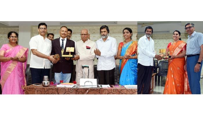 सुधाकर गुरव व सौ.अश्विनी कुलकर्णी शालामाऊली आदर्श शिक्षक पुरस्काराने सन्मानित&nbsp;