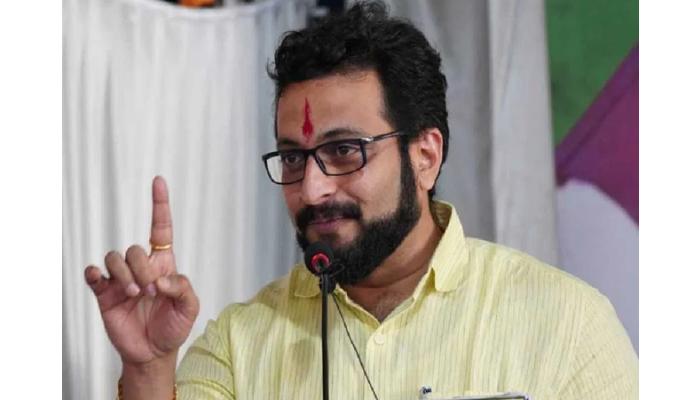 शरद पवार गटाच्या बैठकीमध्ये खासदार अमोल कोल्हे यांच्या वक्तव्यामुळे चर्चांना उधाण