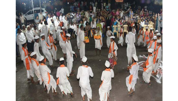 मल्लखांबाची प्रात्यक्षिके,श्रीराम भक्तीगीते आणि वारकऱ्यांच्या जयघोषाने सातारकर मंत्रमुग्ध