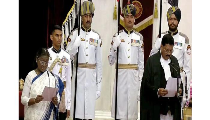 महाराष्ट्राचे सुपुत्र भूषण गवई बनले भारताचे 52 वे सरन्यायाधीश !